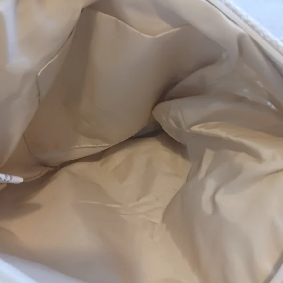 Crochet Handbag - Picture 2 of 4